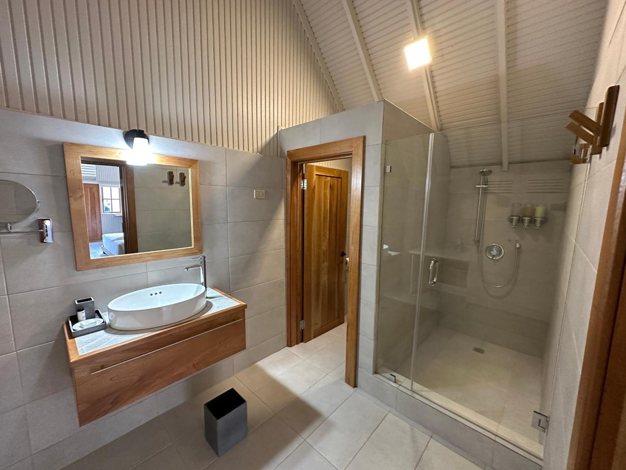 Hadco Experiences At Asa Wright Nature Centre Blanchisseuse Экстерьер фото